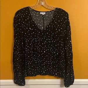 Knox Rose Black and White Star Blouse